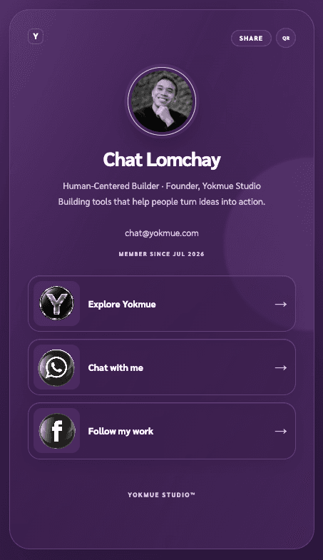 นามบัตรจริงของ Chat Lomchay ผู้ก่อตั้ง Yokmue มีประวัติ อีเมล และลิงก์สามรายการ